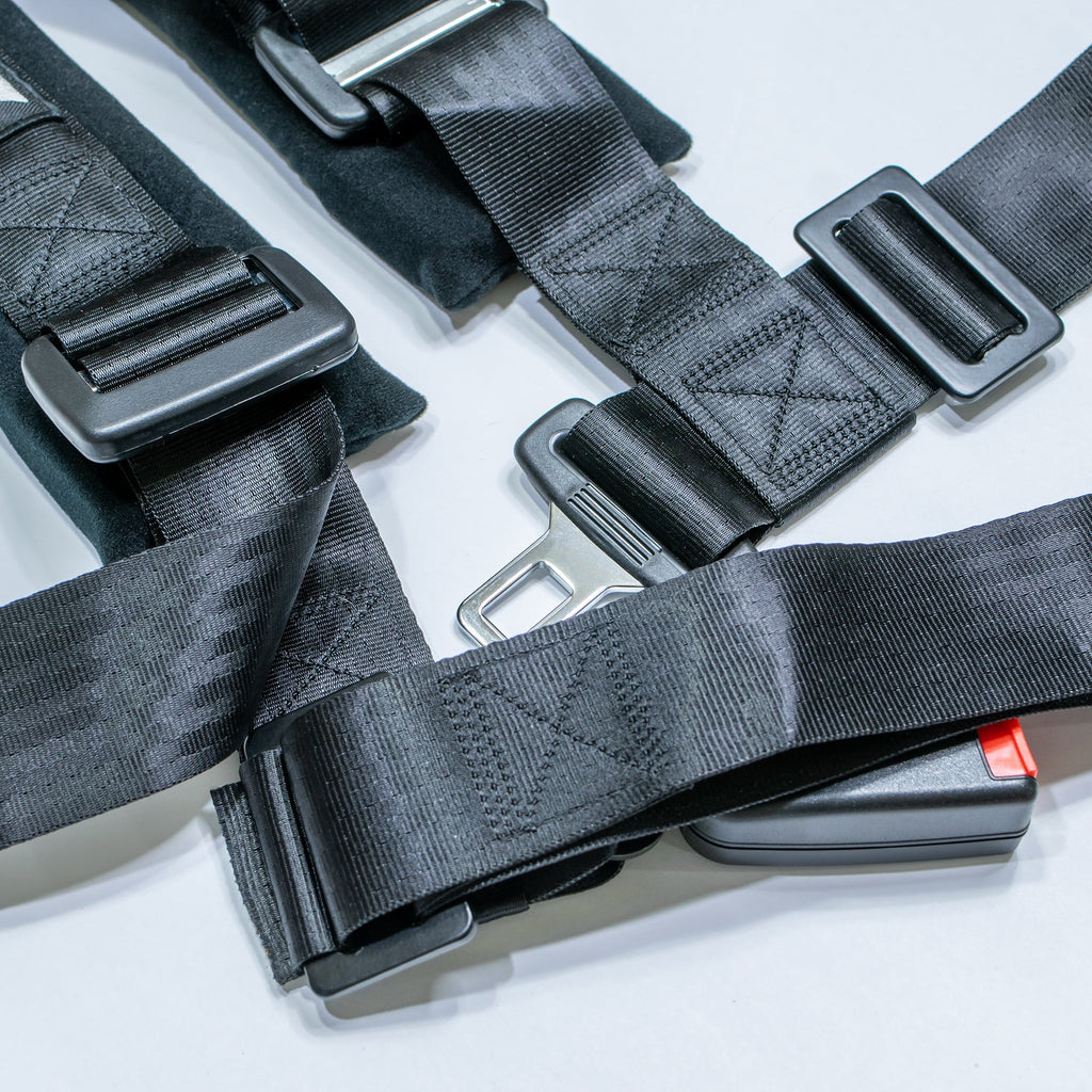 Universal 4 point 2.0" Harness Black